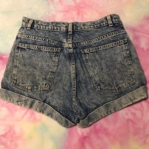 American apparel high waisted blue jeans💙. Size 28